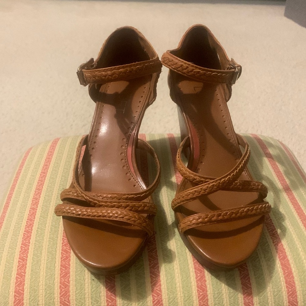 Anne Taylor Loft wedges Size 6